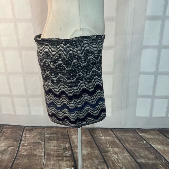 Missoni Sport Black Chevron Knit Mini Skirt Italian Size 42 or US Large 10/12 - Picture 4 of 10